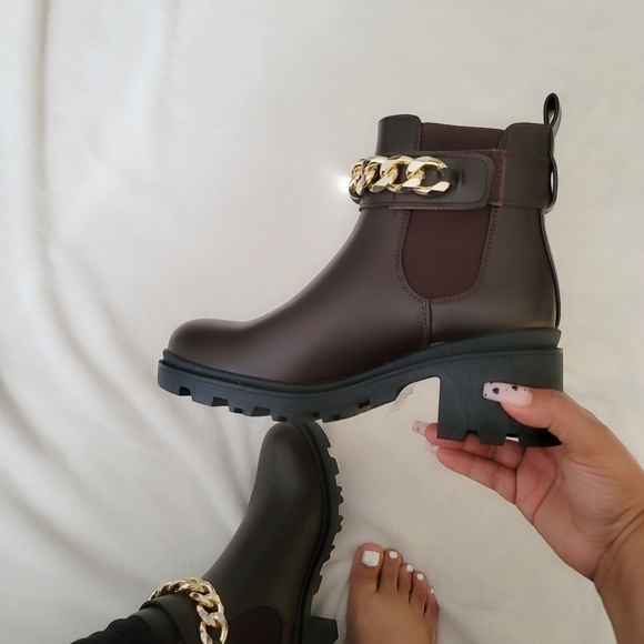 🥰BEST SELLER 🥰 Gabrielle Brown Chain boots - Picture 6 of 7